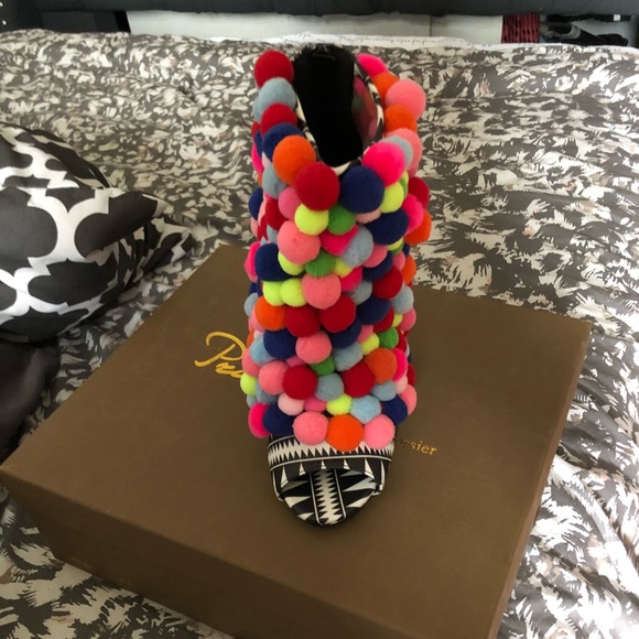 Multi colored Pom Pom shoes - Picture 1 of 4